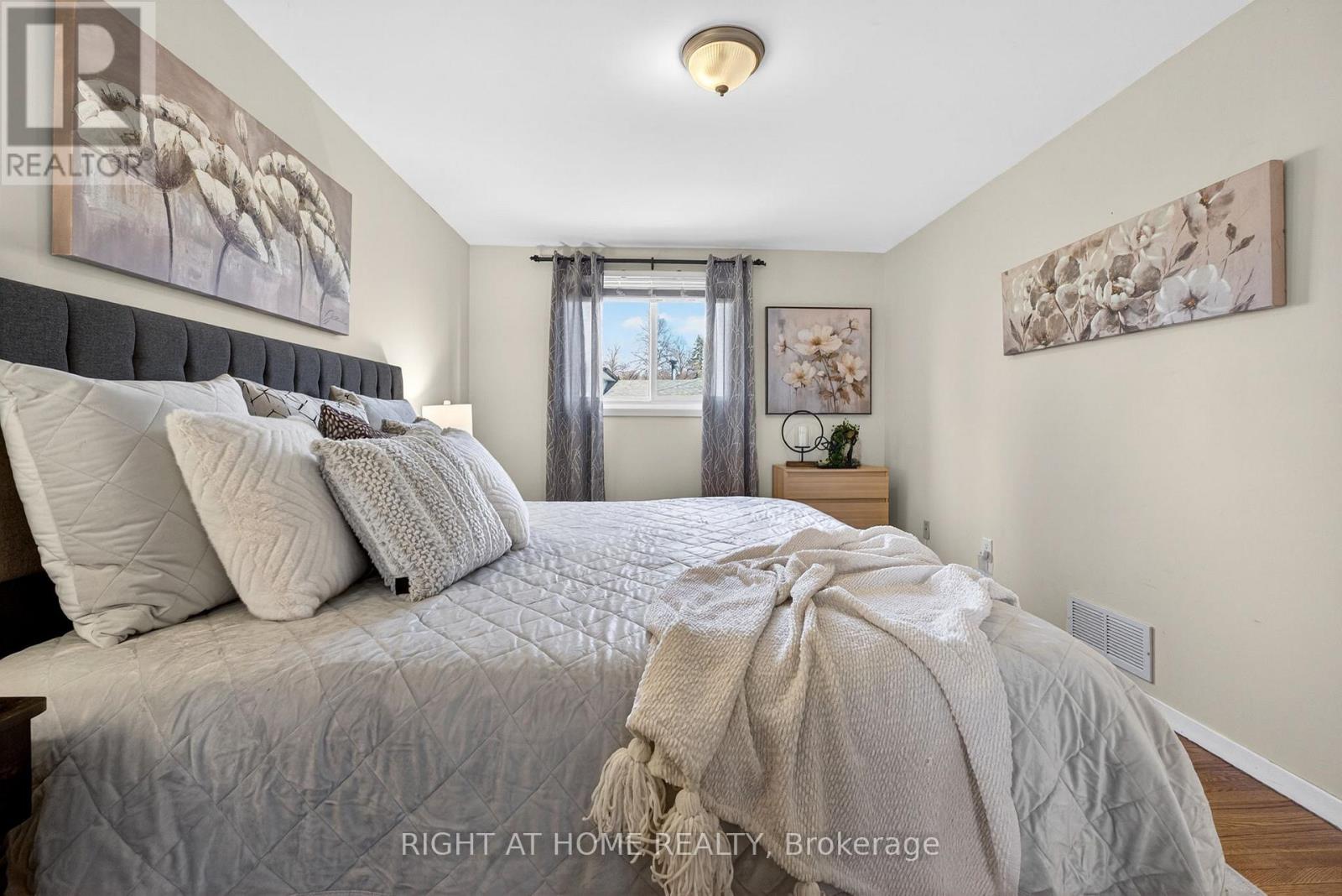 249 Lorindale Drive, Oshawa, Ontario  L1H 6X5 - Photo 15 - E12975948