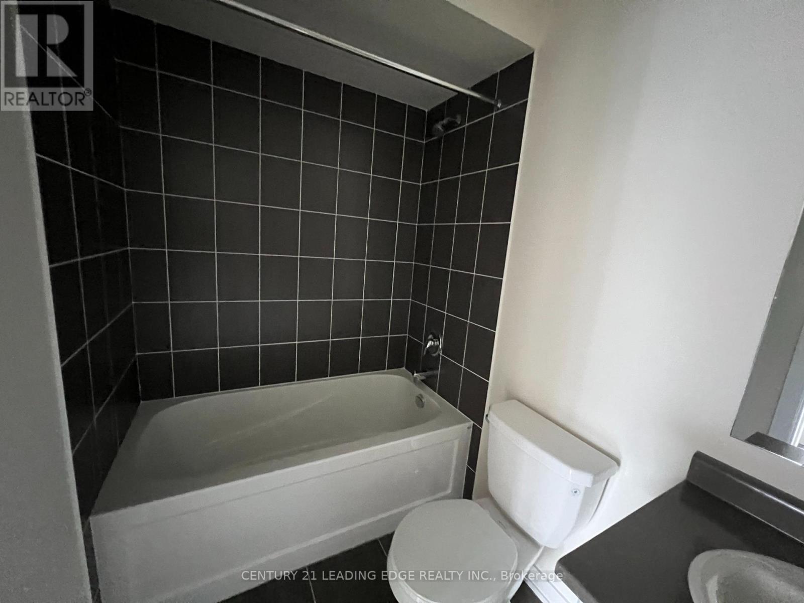 211 - 250 Finch Avenue, Pickering, Ontario  L1V 0G6 - Photo 17 - E12813532