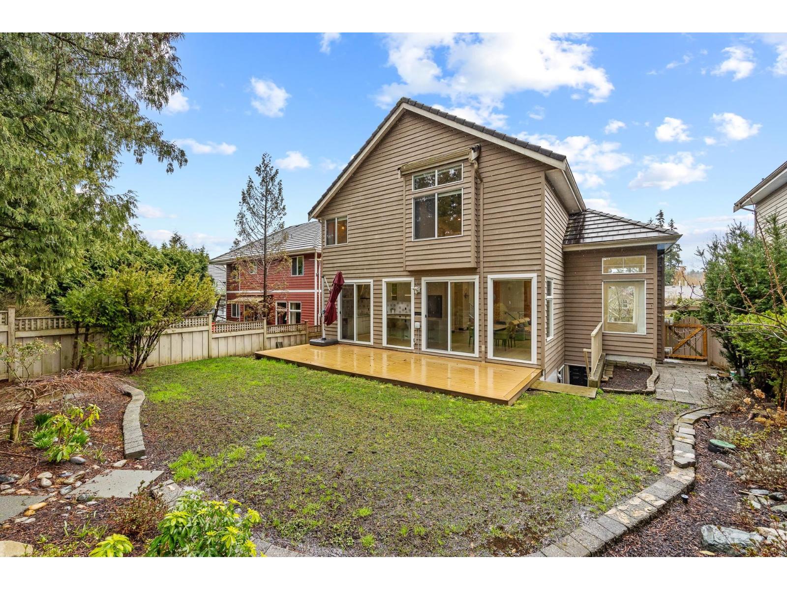 15497 Rosemary Heights Crescent, Surrey, British Columbia  V3Z 0K2 - Photo 33 - R3103536