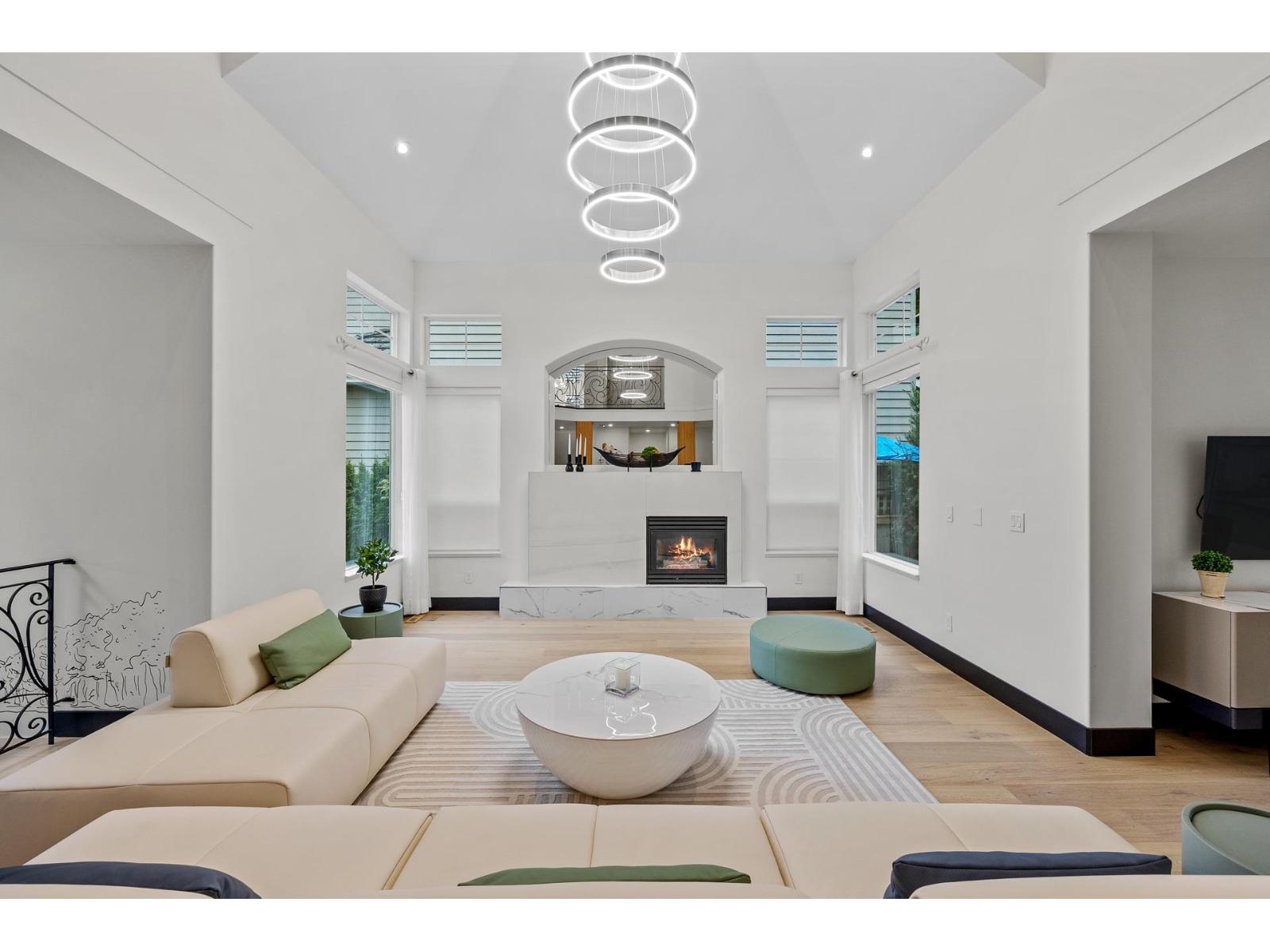 15497 Rosemary Heights Crescent, Surrey, British Columbia  V3Z 0K2 - Photo 8 - R3103536