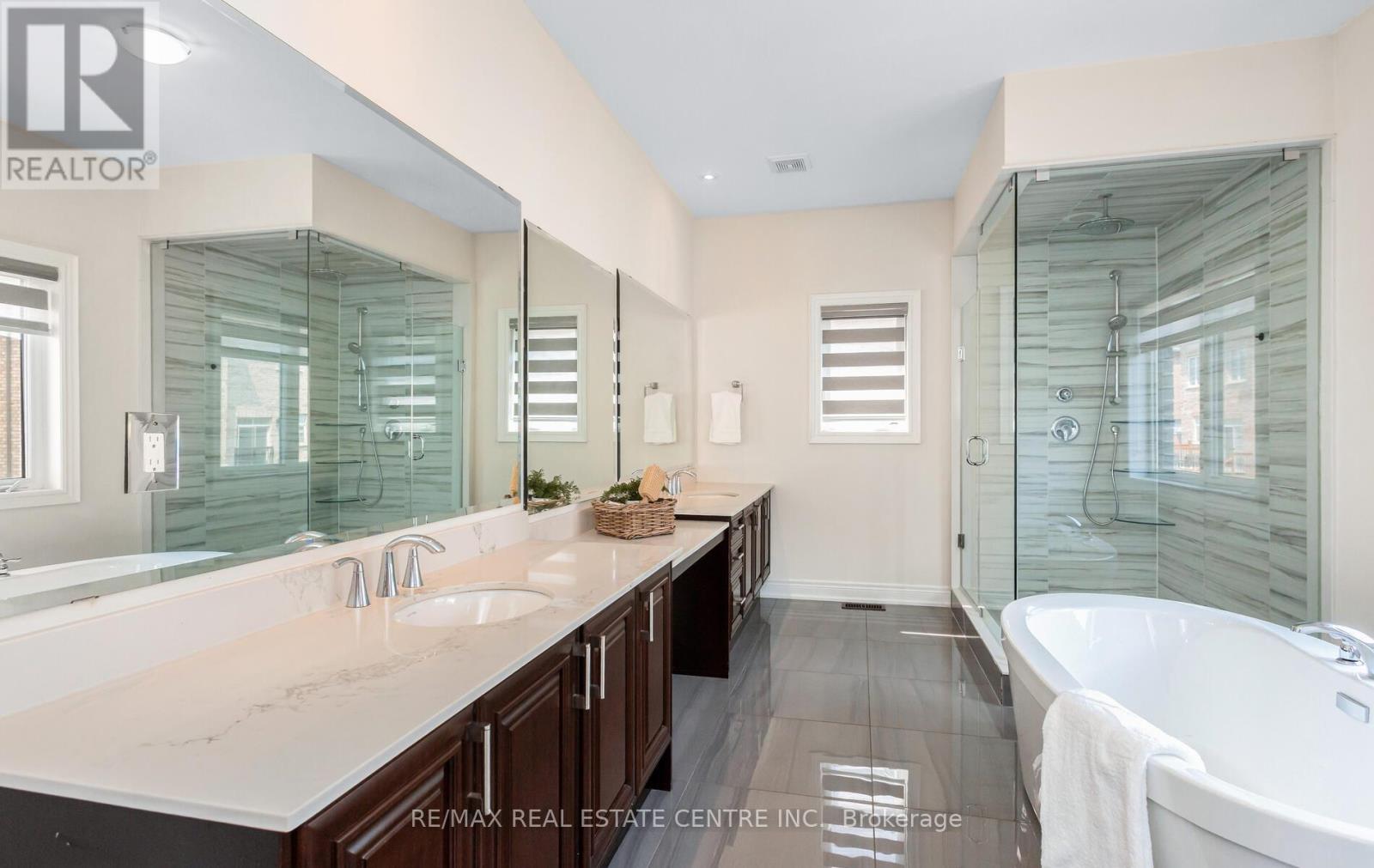 9 Rolling Acres Drive, Brampton, Ontario  L6X 5P3 - Photo 24 - W12977772