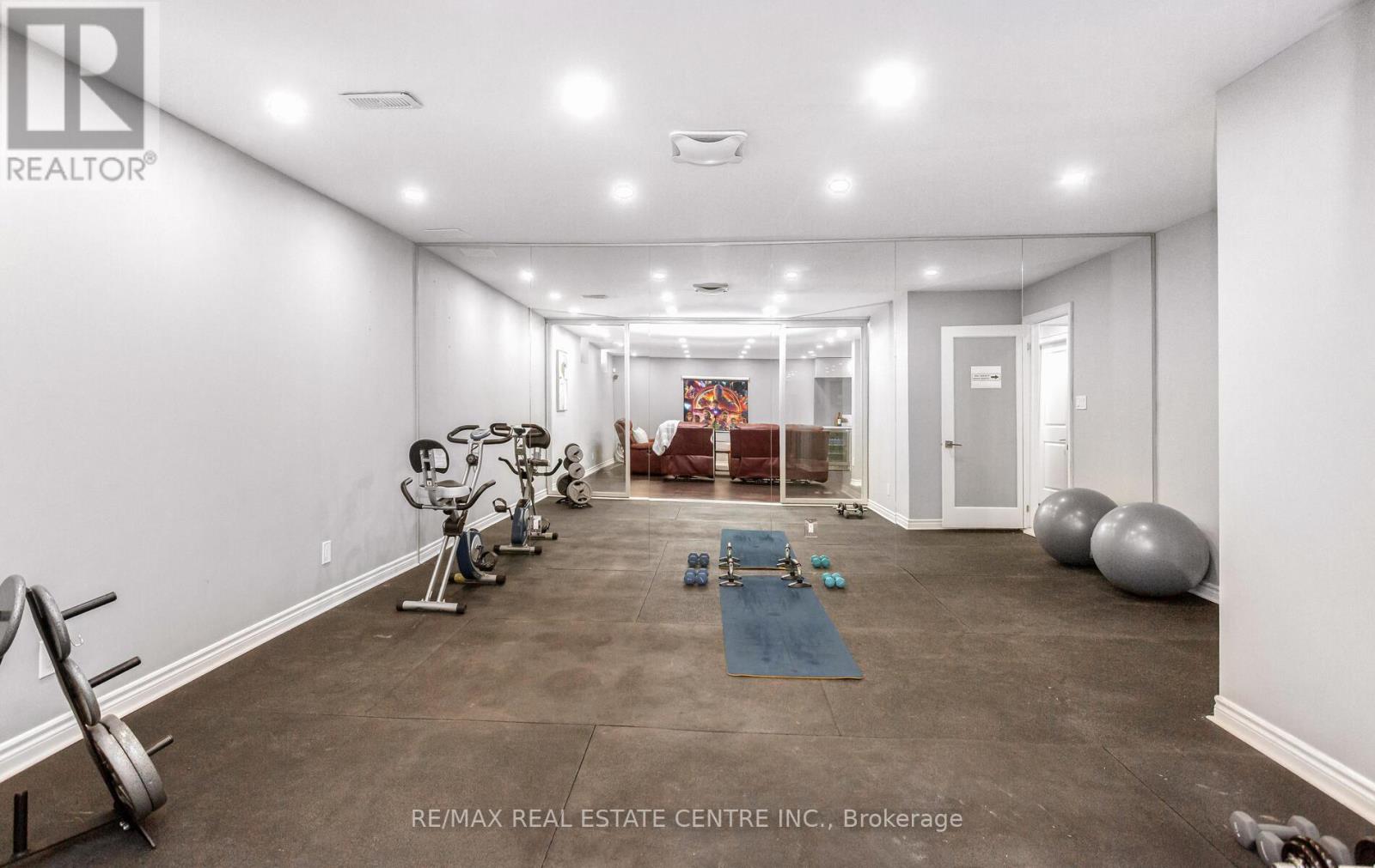 9 Rolling Acres Drive, Brampton, Ontario  L6X 5P3 - Photo 39 - W12977772