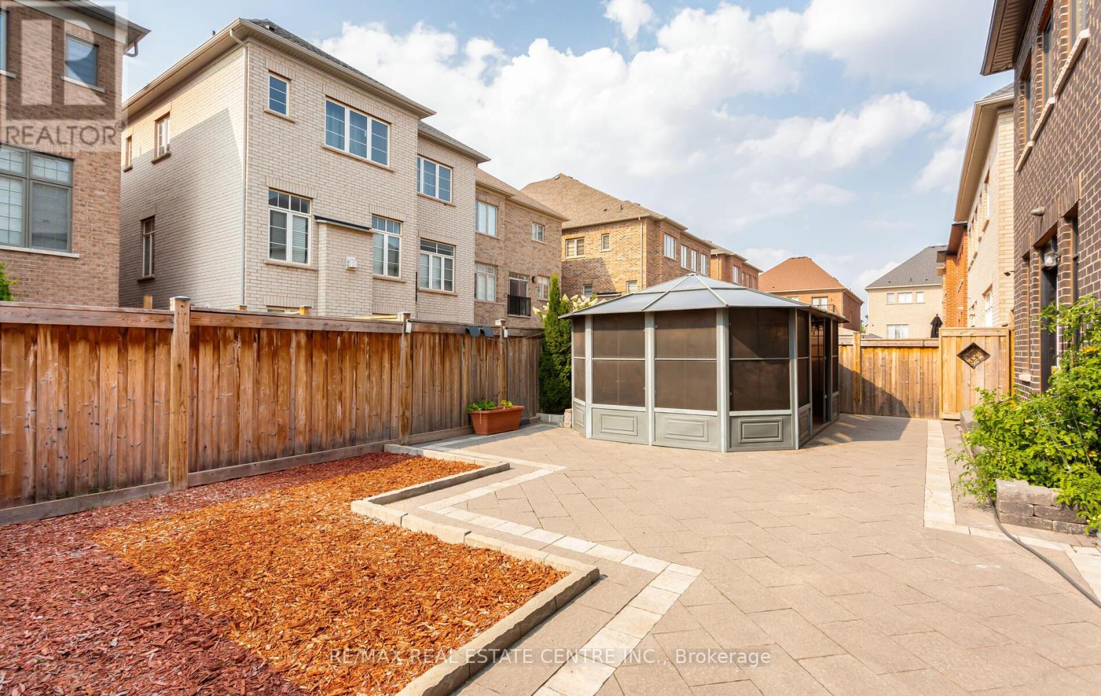 9 Rolling Acres Drive, Brampton, Ontario  L6X 5P3 - Photo 43 - W12977772