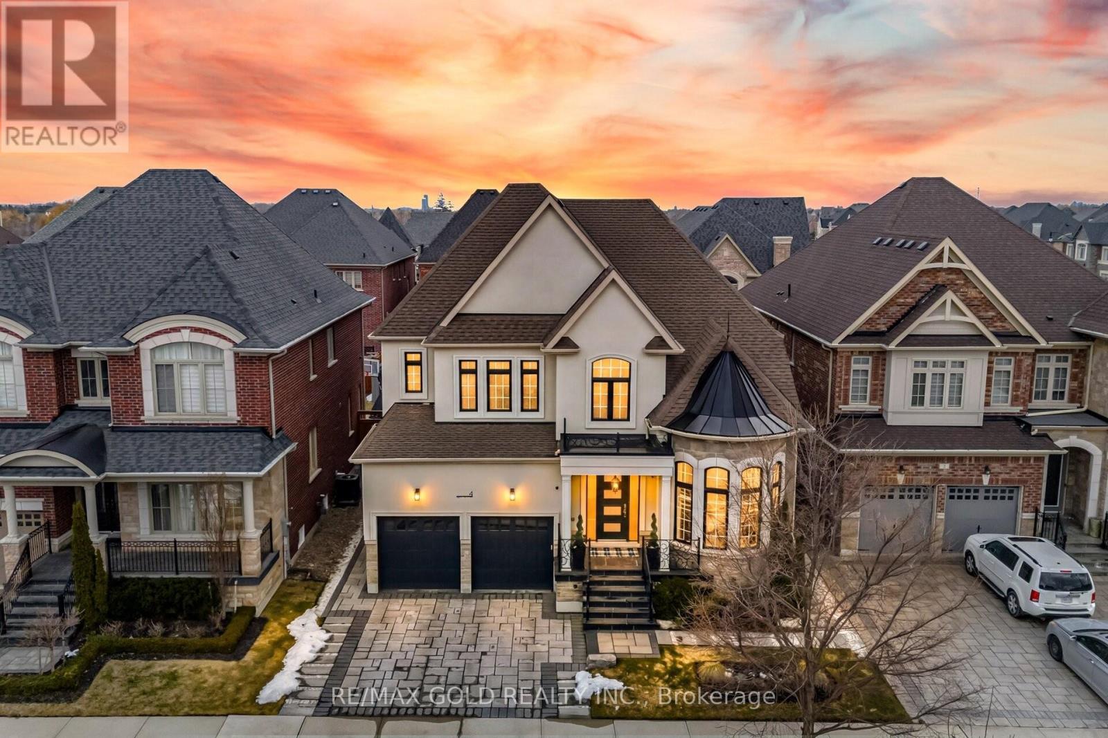4 SPAIN CRESCENT, Brampton, Ontario