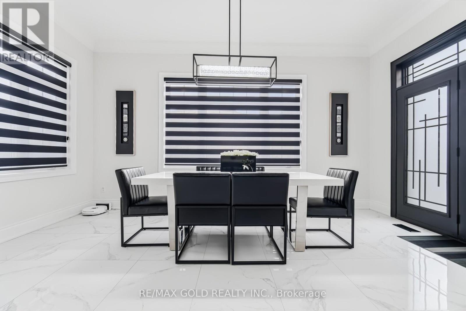 4 Spain Crescent, Brampton, Ontario  L6P 4G8 - Photo 13 - W12977774