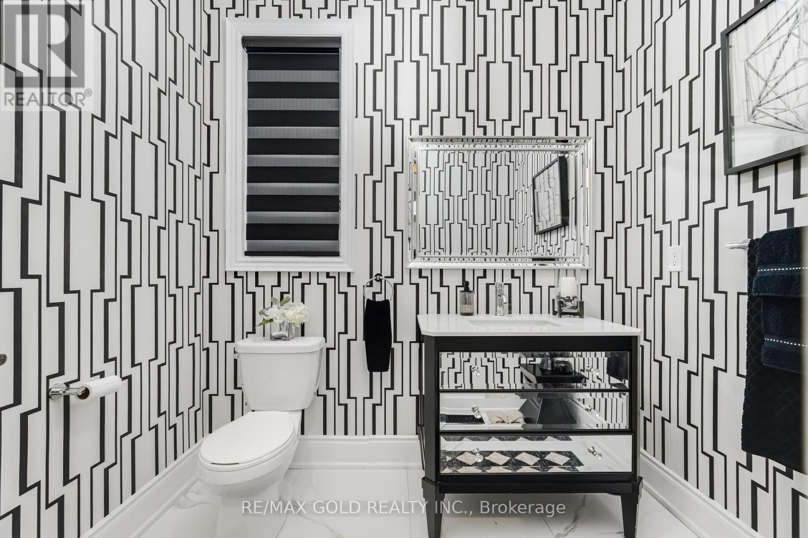 4 Spain Crescent, Brampton, Ontario  L6P 4G8 - Photo 21 - W12977774