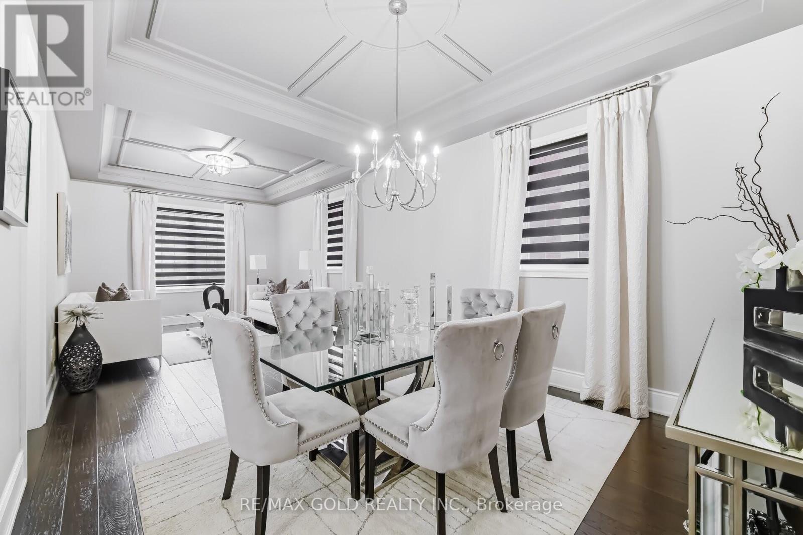 4 Spain Crescent, Brampton, Ontario  L6P 4G8 - Photo 6 - W12977774