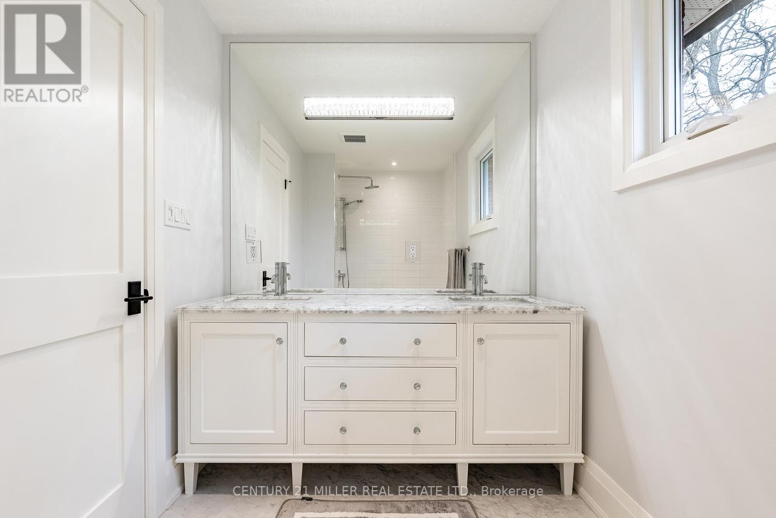 511 Coleen Drive, Oakville, Ontario  L6J 6A4 - Photo 27 - W12977796