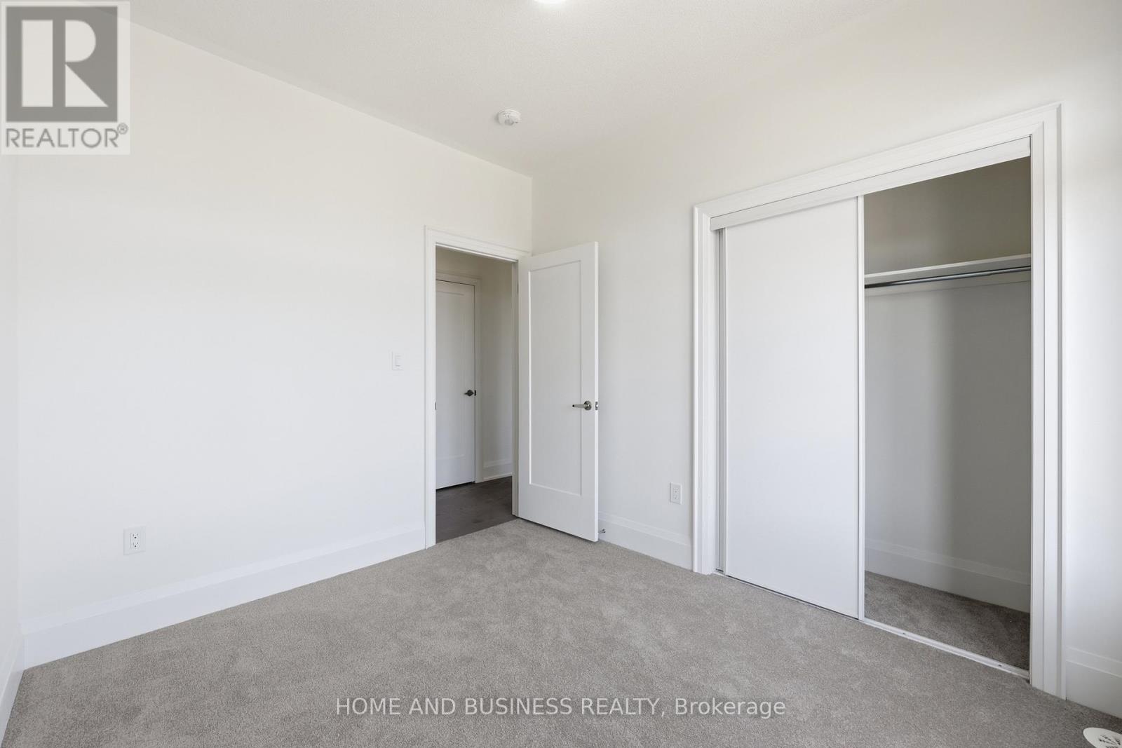 75 Jack Bowerbank Boulevard, Oakville, Ontario  L6M 4K1 - Photo 25 - W12977822