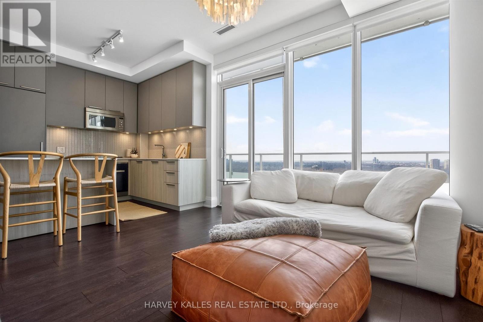 2001 - 20 BRIN DRIVE, Toronto, Ontario