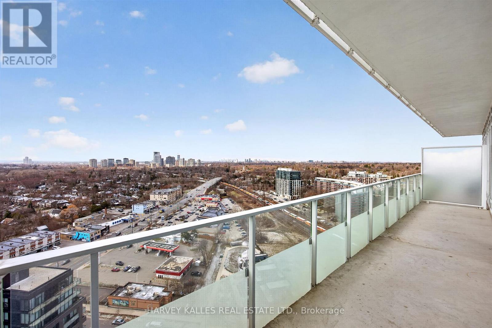 2001 - 20 Brin Drive, Toronto (Edenbridge-Humber Valley), Ontario  M8X 0B2 - Photo 19 - W12977880