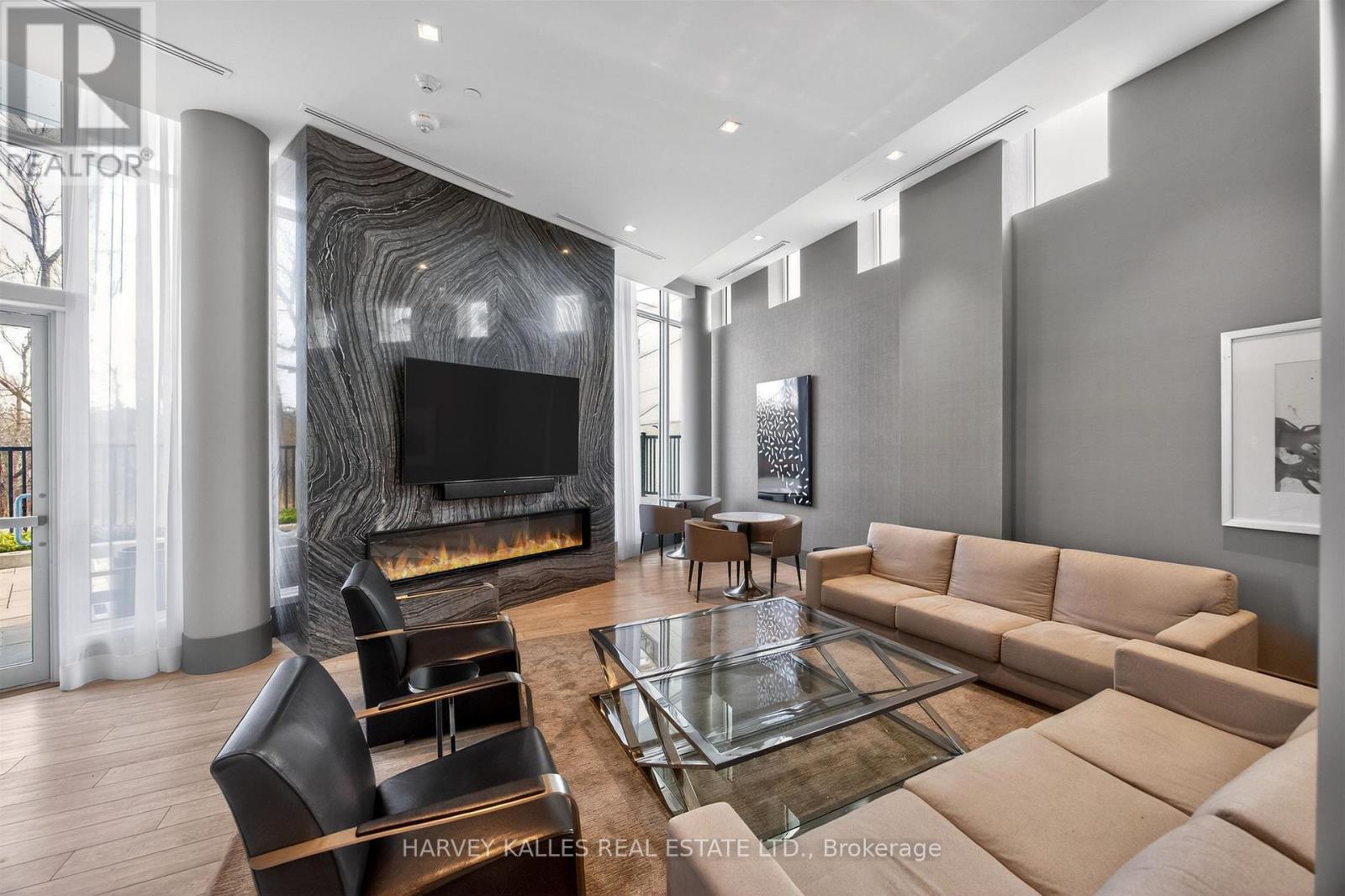 2001 - 20 Brin Drive, Toronto (Edenbridge-Humber Valley), Ontario  M8X 0B2 - Photo 30 - W12977880