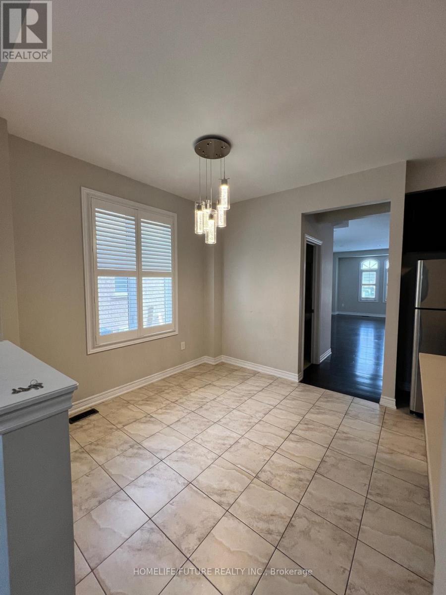 Main & 2nd - 20 Ledger Point Crescent, Brampton, Ontario  L6R 3W3 - Photo 8 - W12917280