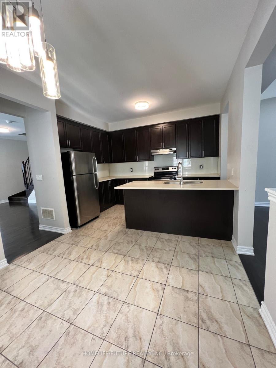 Main & 2nd - 20 Ledger Point Crescent, Brampton, Ontario  L6R 3W3 - Photo 20 - W12917280