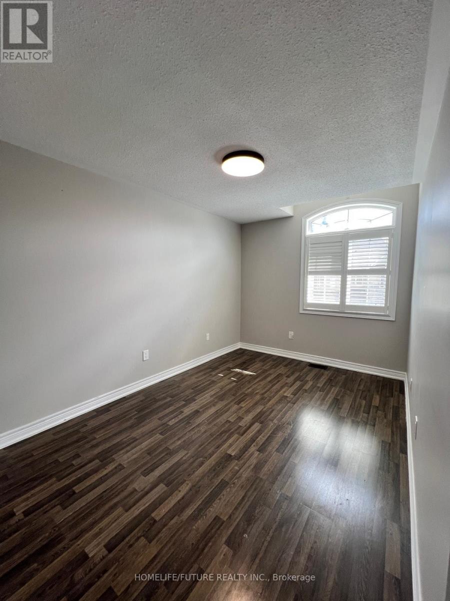 Main & 2nd - 20 Ledger Point Crescent, Brampton, Ontario  L6R 3W3 - Photo 13 - W12917280