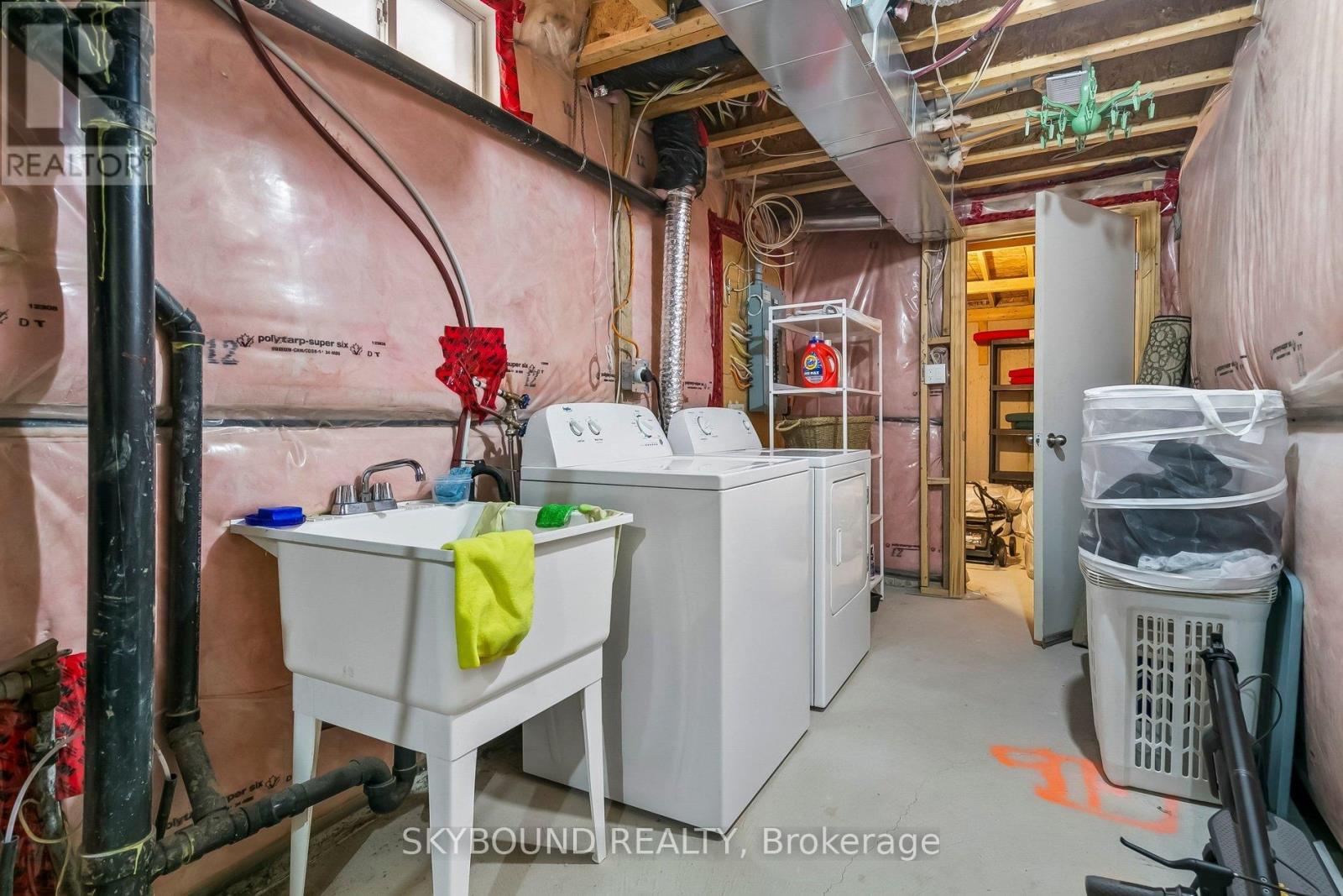 687 Megson Terrace, Milton, Ontario  L9T 8K4 - Photo 32 - W12976482