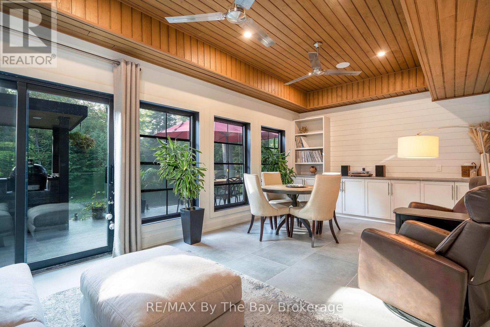 809 Eastdale Drive E, Wasaga Beach, Ontario  L9Z 2R7 - Photo 13 - S12773586