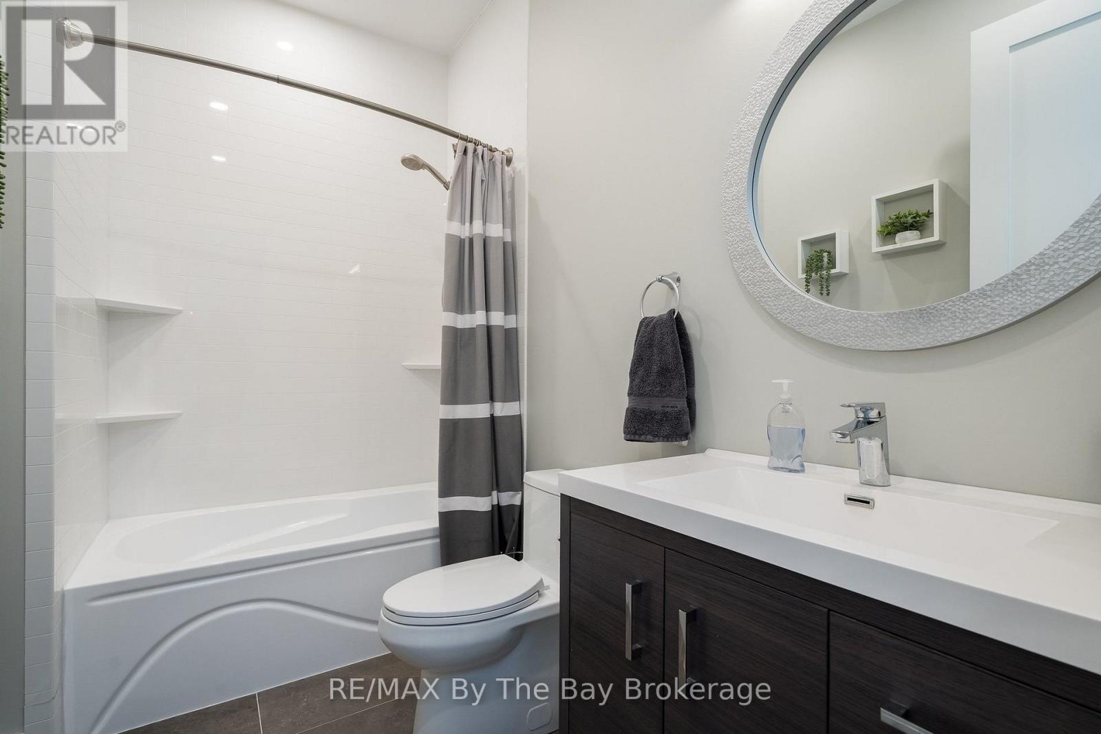 809 Eastdale Drive E, Wasaga Beach, Ontario  L9Z 2R7 - Photo 44 - S12773586