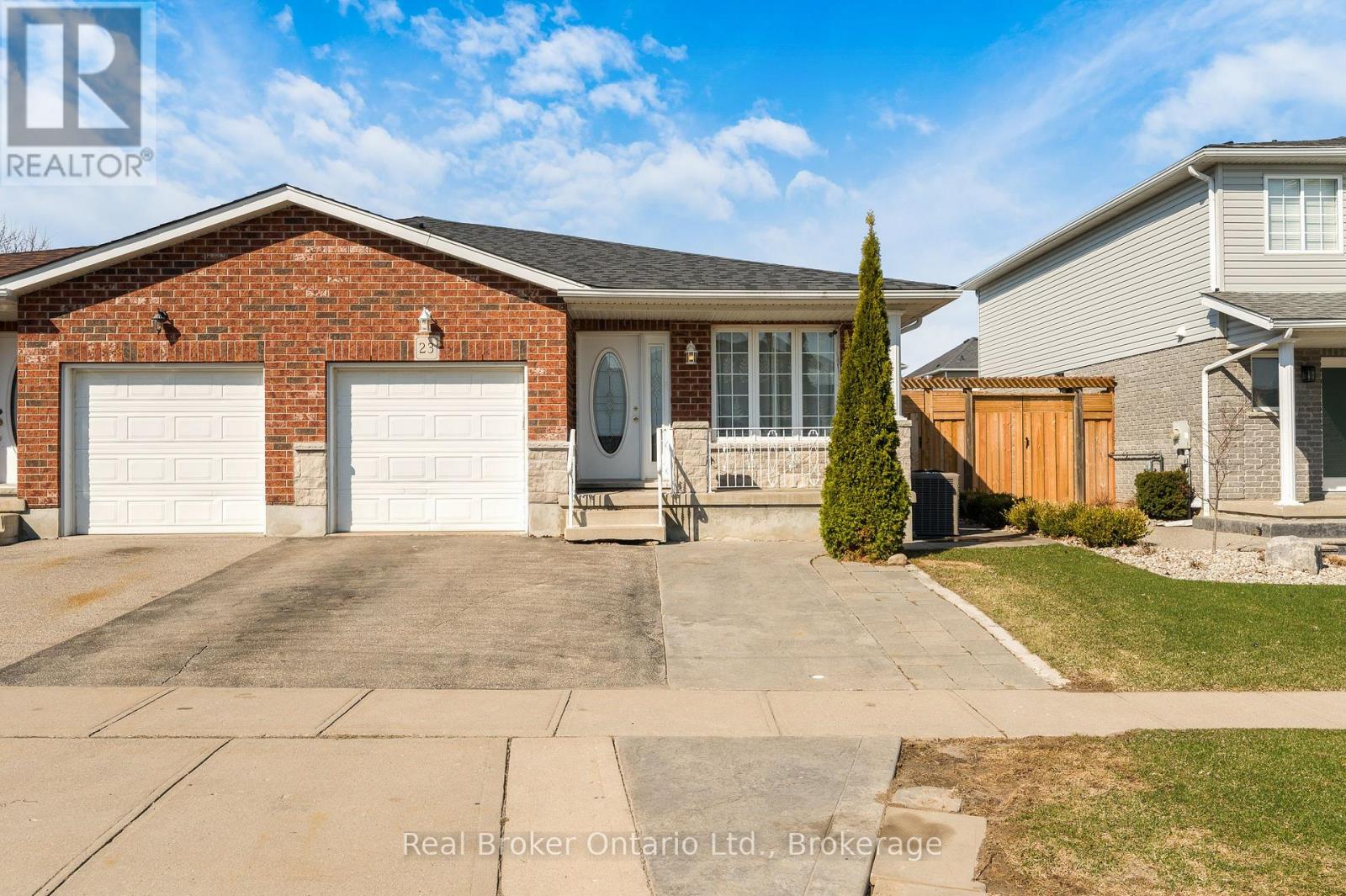 23 Mosser Drive, Cambridge, Ontario  N1P 1J1 - Photo 1 - X12978200