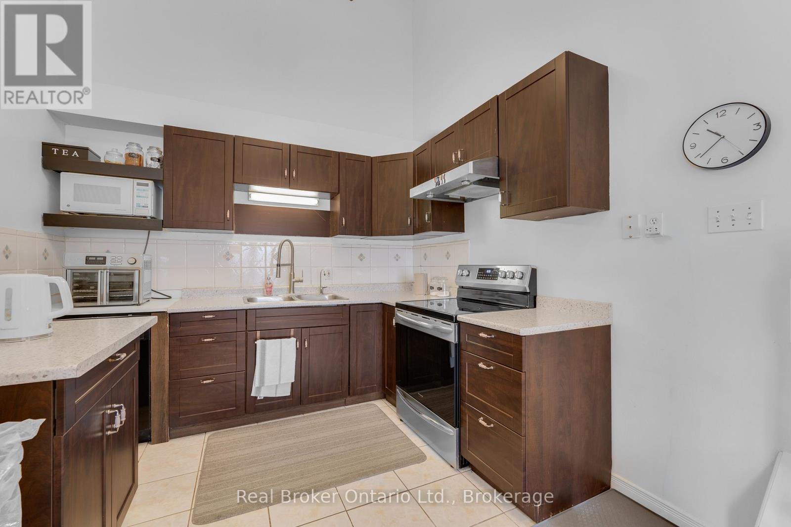 23 Mosser Drive, Cambridge, Ontario  N1P 1J1 - Photo 13 - X12978200