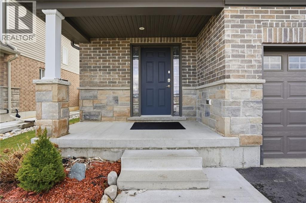 39 Butler Cove Road, Stratford, Ontario  N5A 0C8 - Photo 3 - 40818821