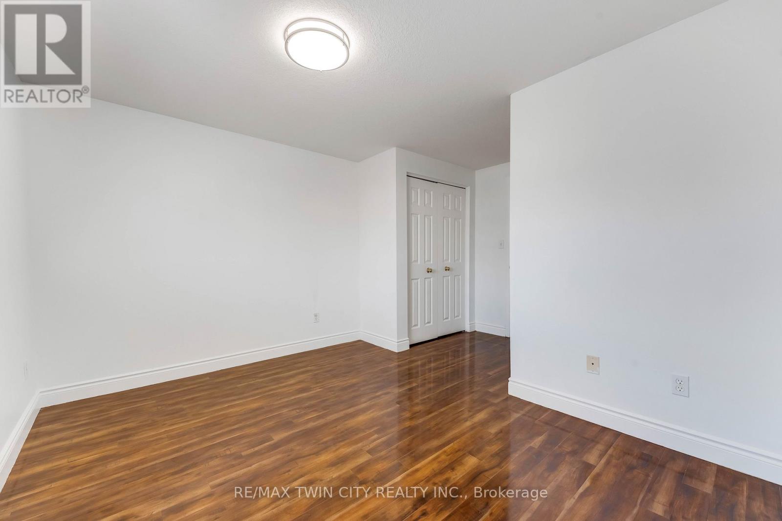 90 Donnenwerth Drive, Kitchener, Ontario  N2E 4C9 - Photo 17 - X12977860