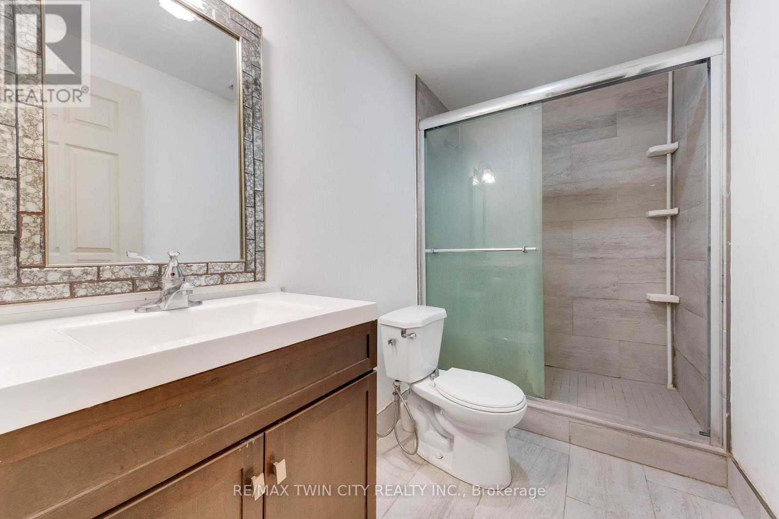 90 Donnenwerth Drive, Kitchener, Ontario  N2E 4C9 - Photo 28 - X12977860