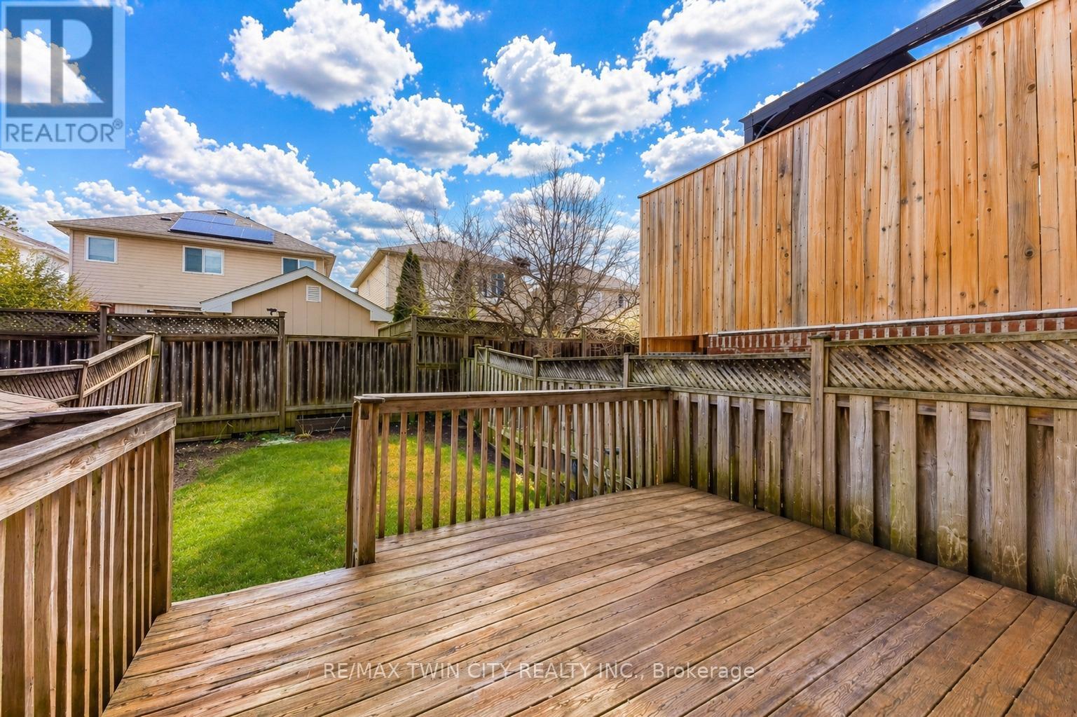 90 Donnenwerth Drive, Kitchener, Ontario  N2E 4C9 - Photo 31 - X12977860