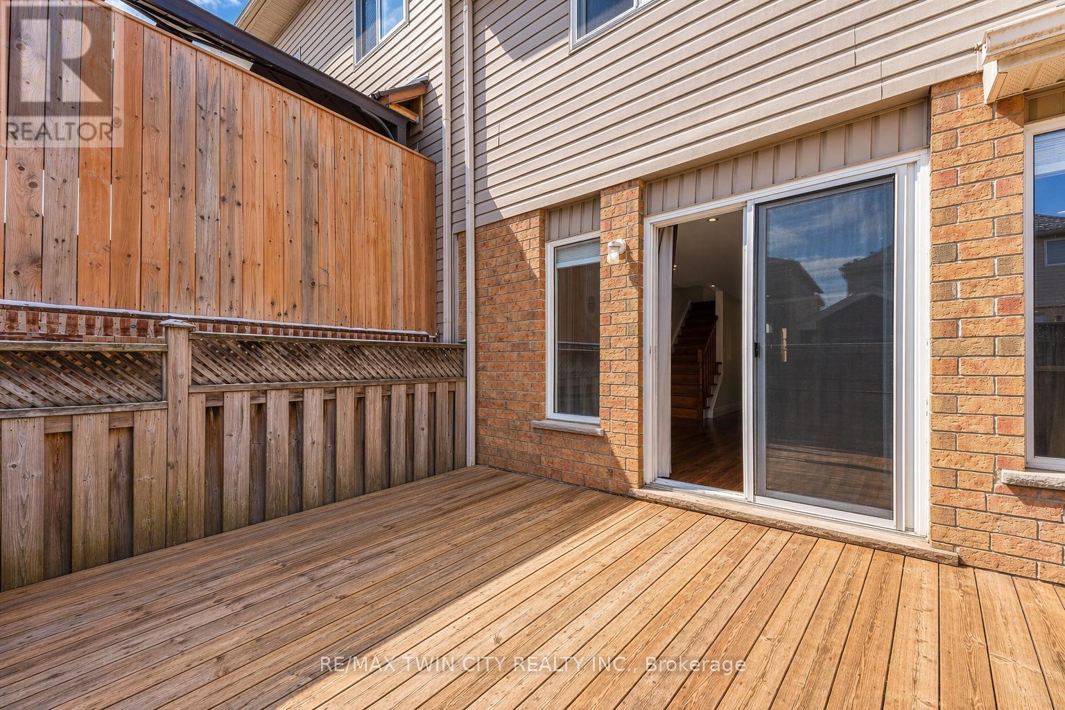 90 Donnenwerth Drive, Kitchener, Ontario  N2E 4C9 - Photo 32 - X12977860