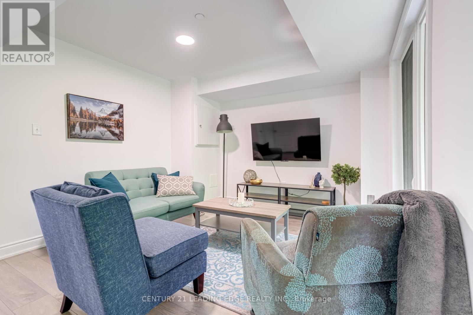 105 Marina Village Drive, Georgian Bay (Baxter), Ontario  L0K 1S0 - Photo 6 - X12977878