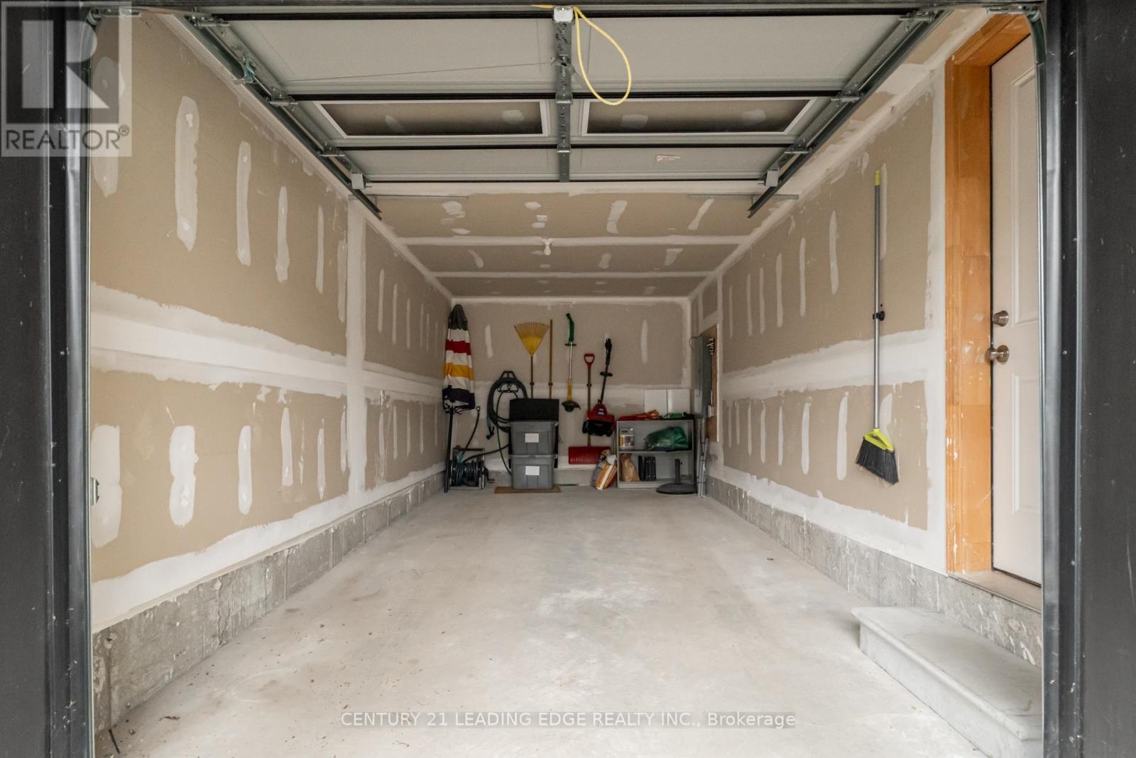 105 Marina Village Drive, Georgian Bay (Baxter), Ontario  L0K 1S0 - Photo 9 - X12977878