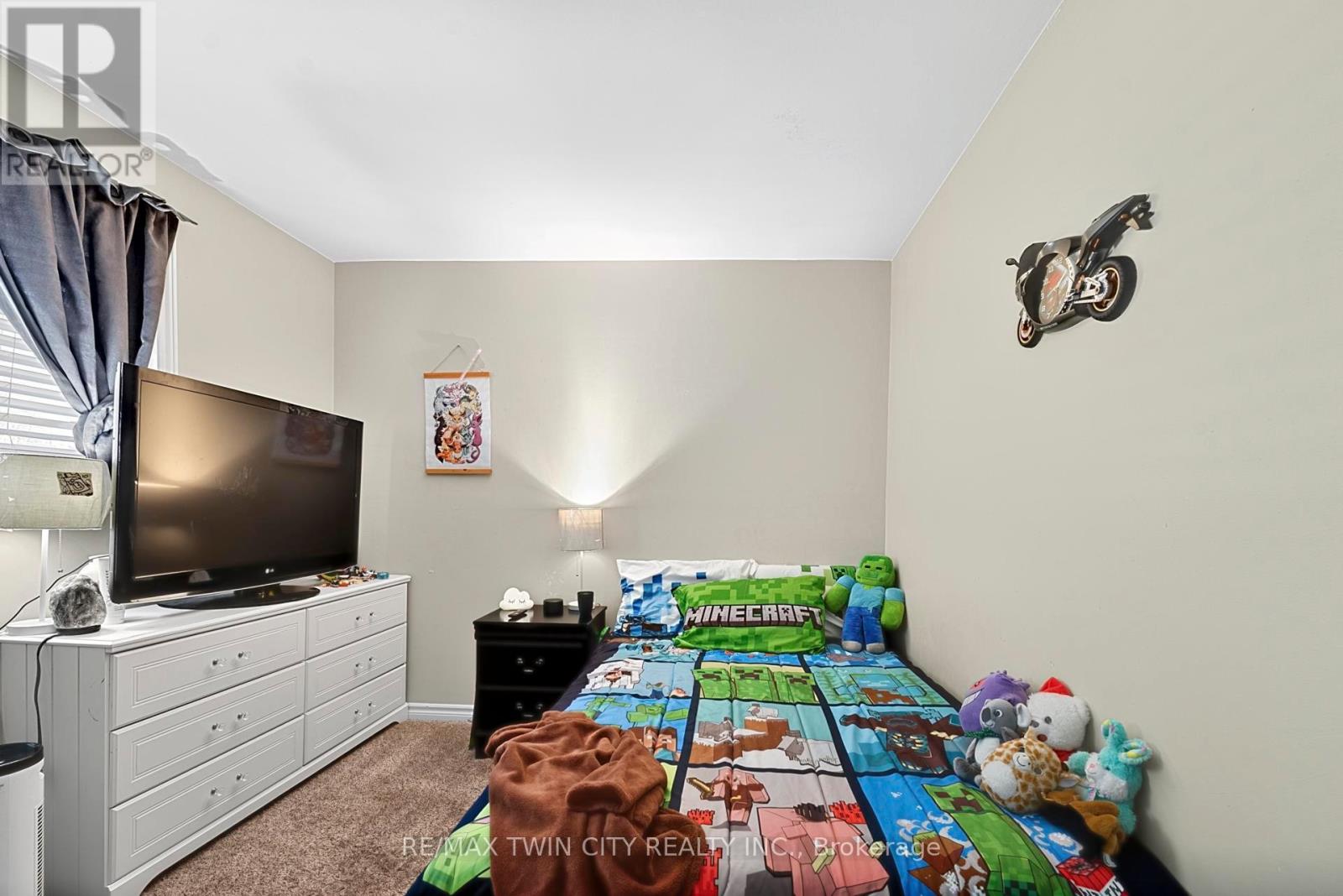 228 Holborn Drive, Kitchener, Ontario  N2A 2E8 - Photo 18 - X12977888