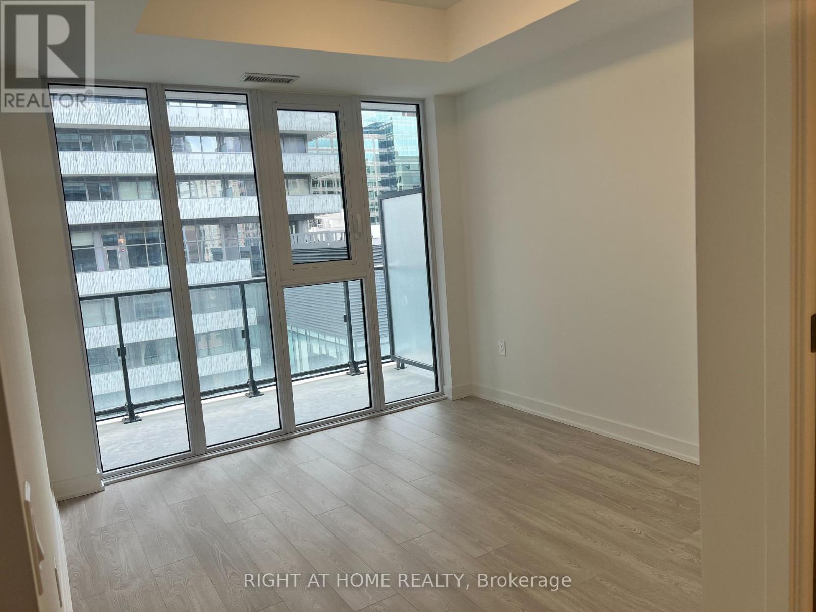 1101 - 634 Church Street, Toronto, Ontario  M4Y 0G9 - Photo 4 - C12978086