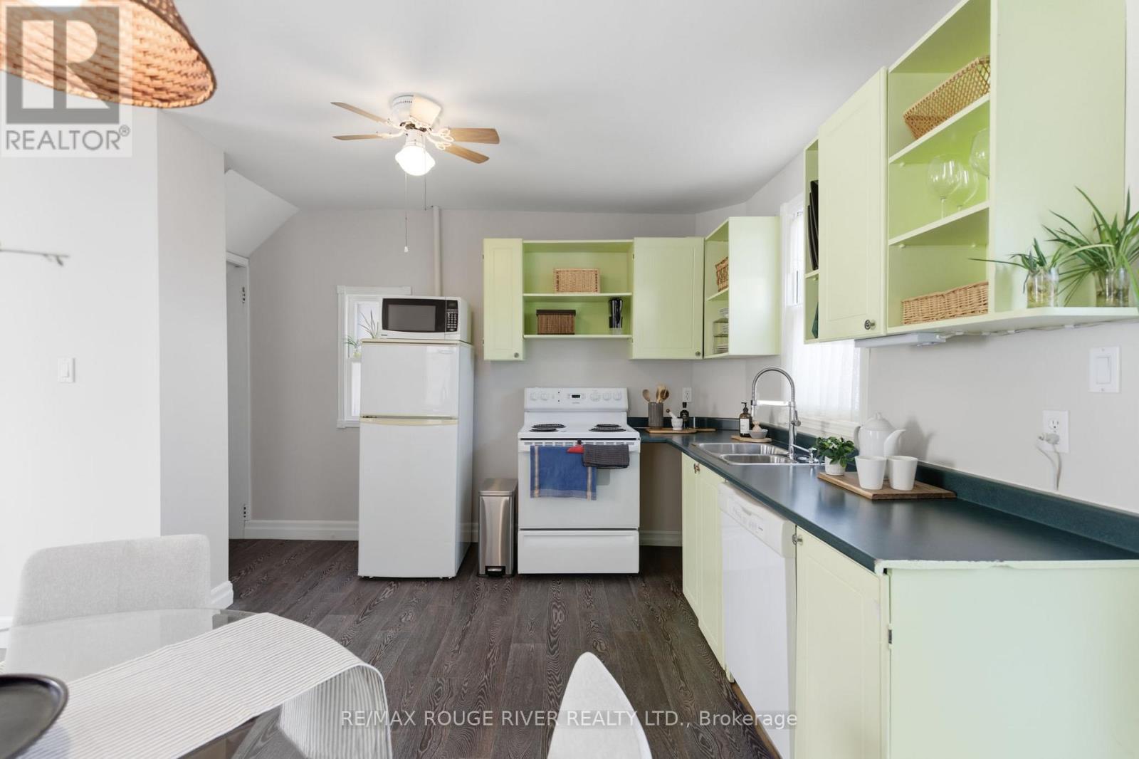 195 Burk Street, Oshawa, Ontario  L1J 4C2 - Photo 11 - E12978048