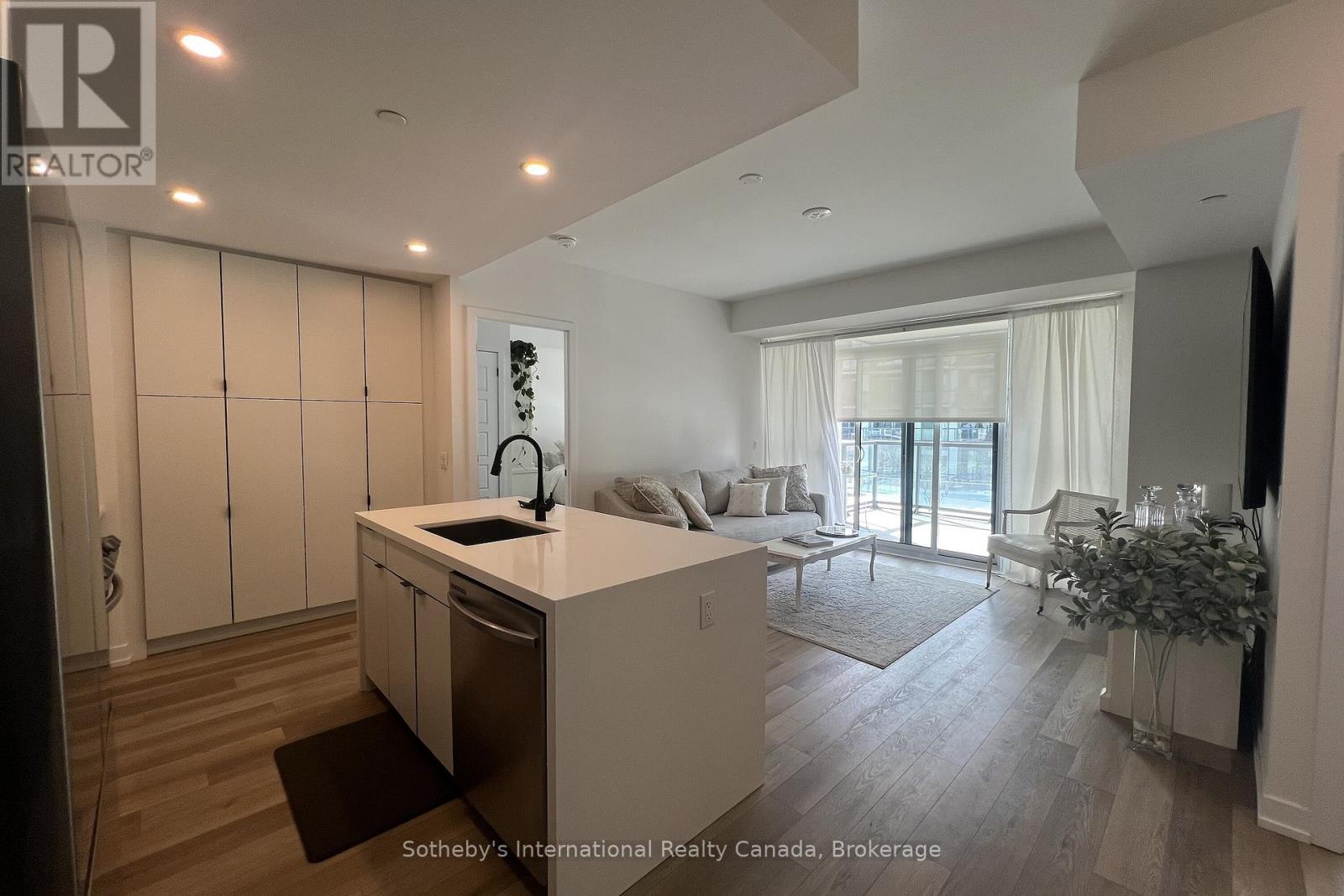 223 - 415 Sea Ray Avenue, Innisfil, Ontario  L9S 0R5 - Photo 4 - N12978050