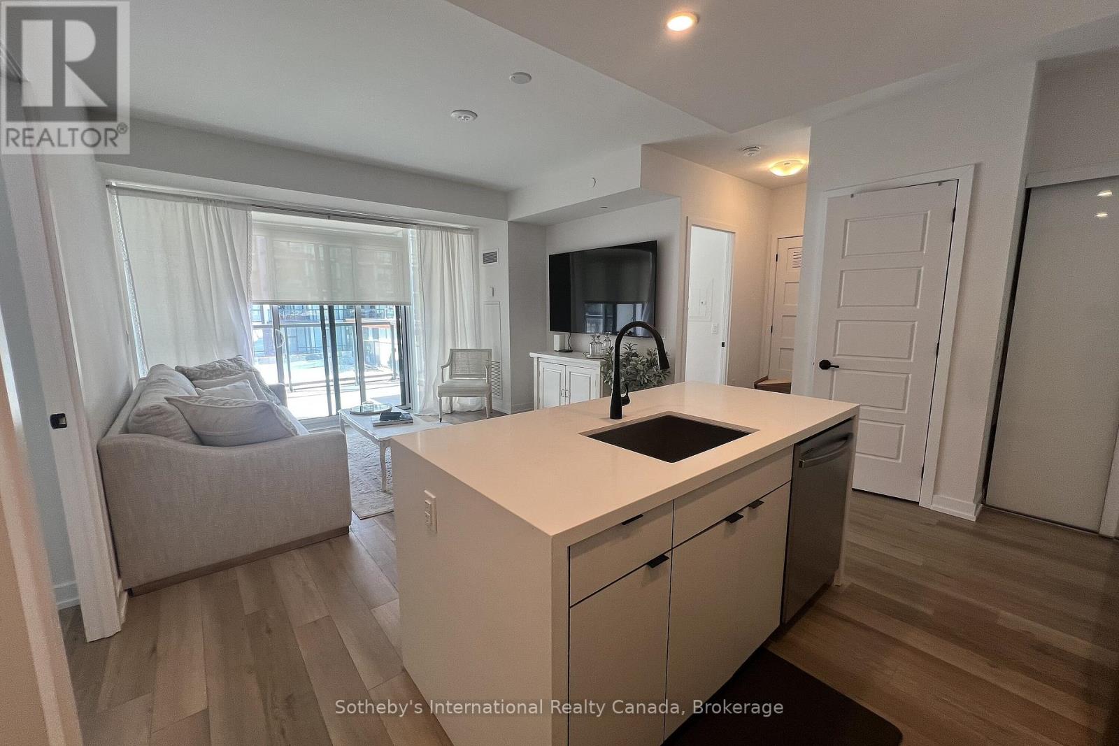 223 - 415 Sea Ray Avenue, Innisfil, Ontario  L9S 0R5 - Photo 6 - N12978050