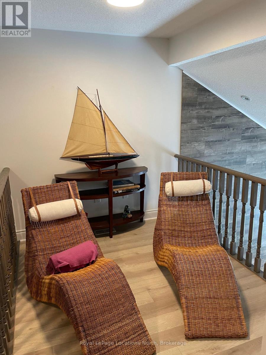 32 Berkshire Avenue, Wasaga Beach, Ontario  L9Z 0G3 - Photo 14 - S12978070