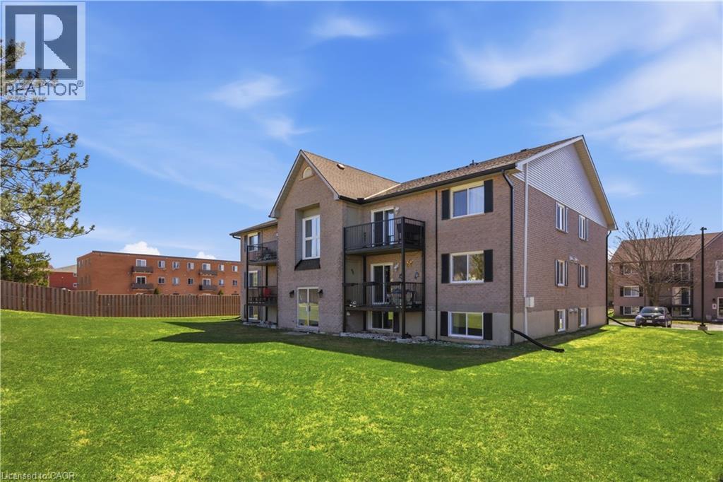 50 Campbell Court Unit# 312, Stratford, Ontario  N5A 7T6 - Photo 4 - 40819223