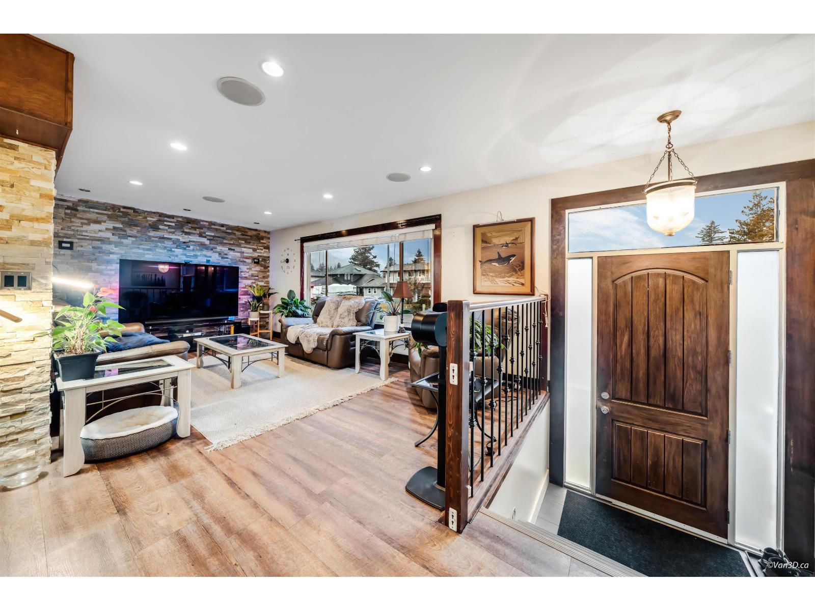 6072 Glenroy Drive, Sardis South, Chilliwack, British Columbia  V2R 2J1 - Photo 2 - R3108471