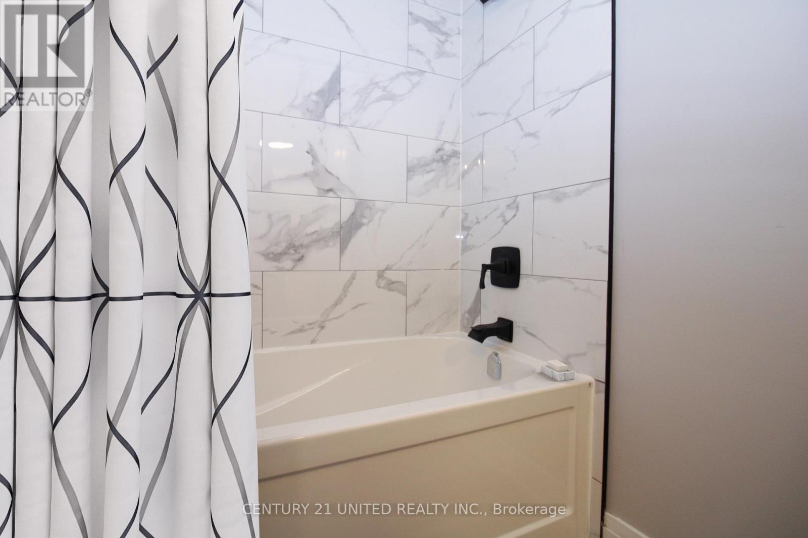 A - 889 Sydenham Road, Peterborough, Ontario  K9J 1K4 - Photo 8 - X12978058