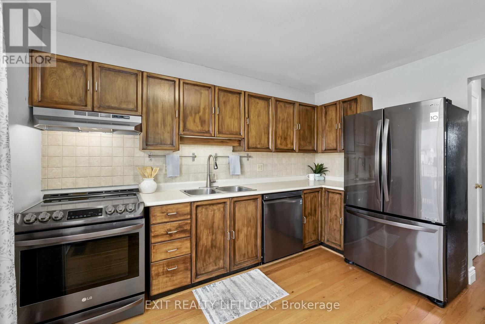 1243 Huntington Circle, Peterborough, Ontario  K9K 2B4 - Photo 12 - X12978190