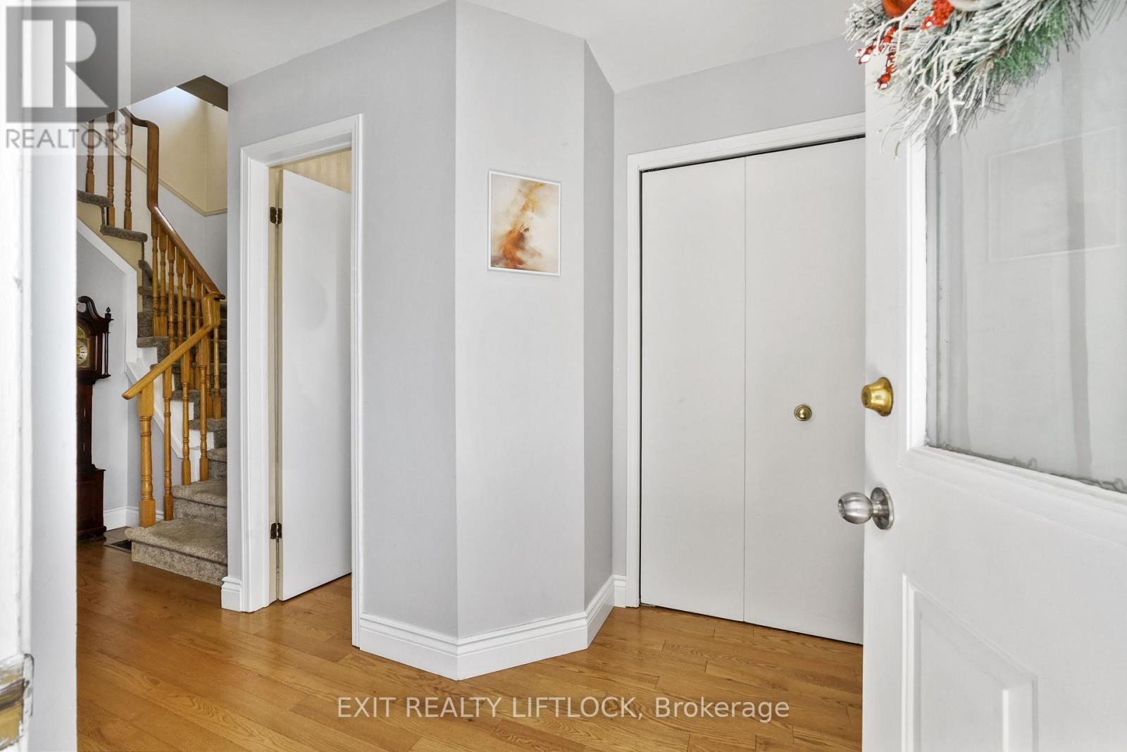 1243 Huntington Circle, Peterborough, Ontario  K9K 2B4 - Photo 3 - X12978190