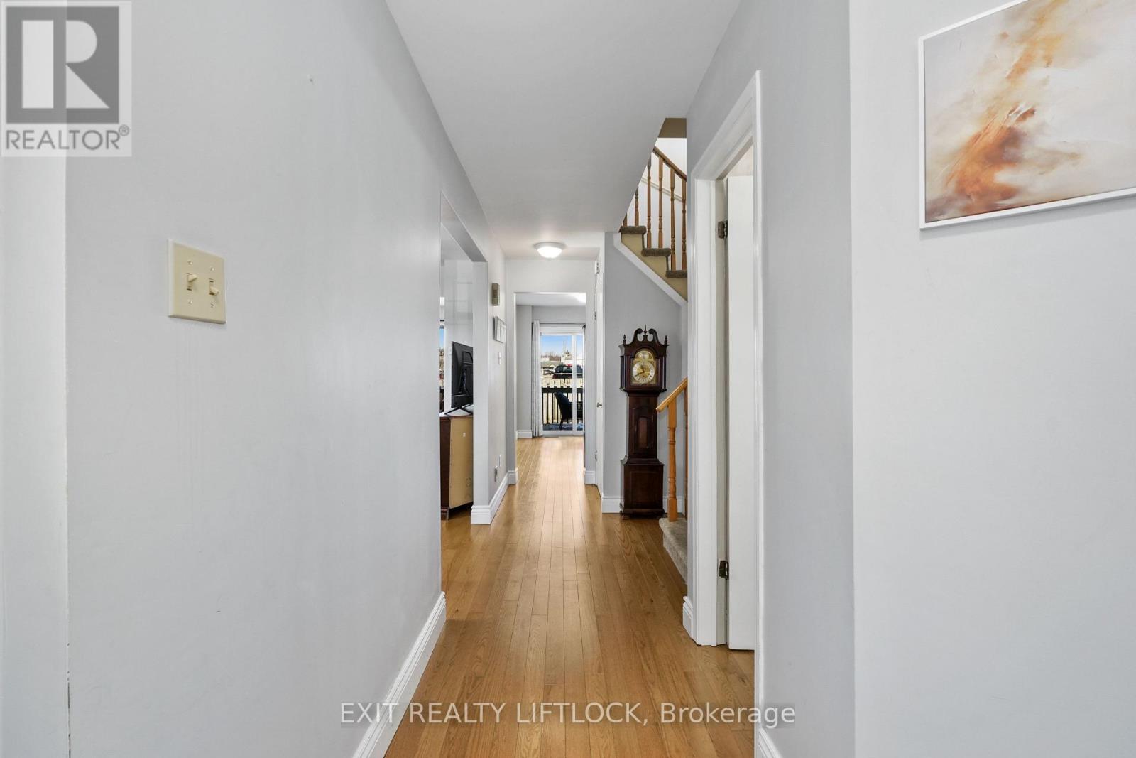 1243 Huntington Circle, Peterborough, Ontario  K9K 2B4 - Photo 4 - X12978190