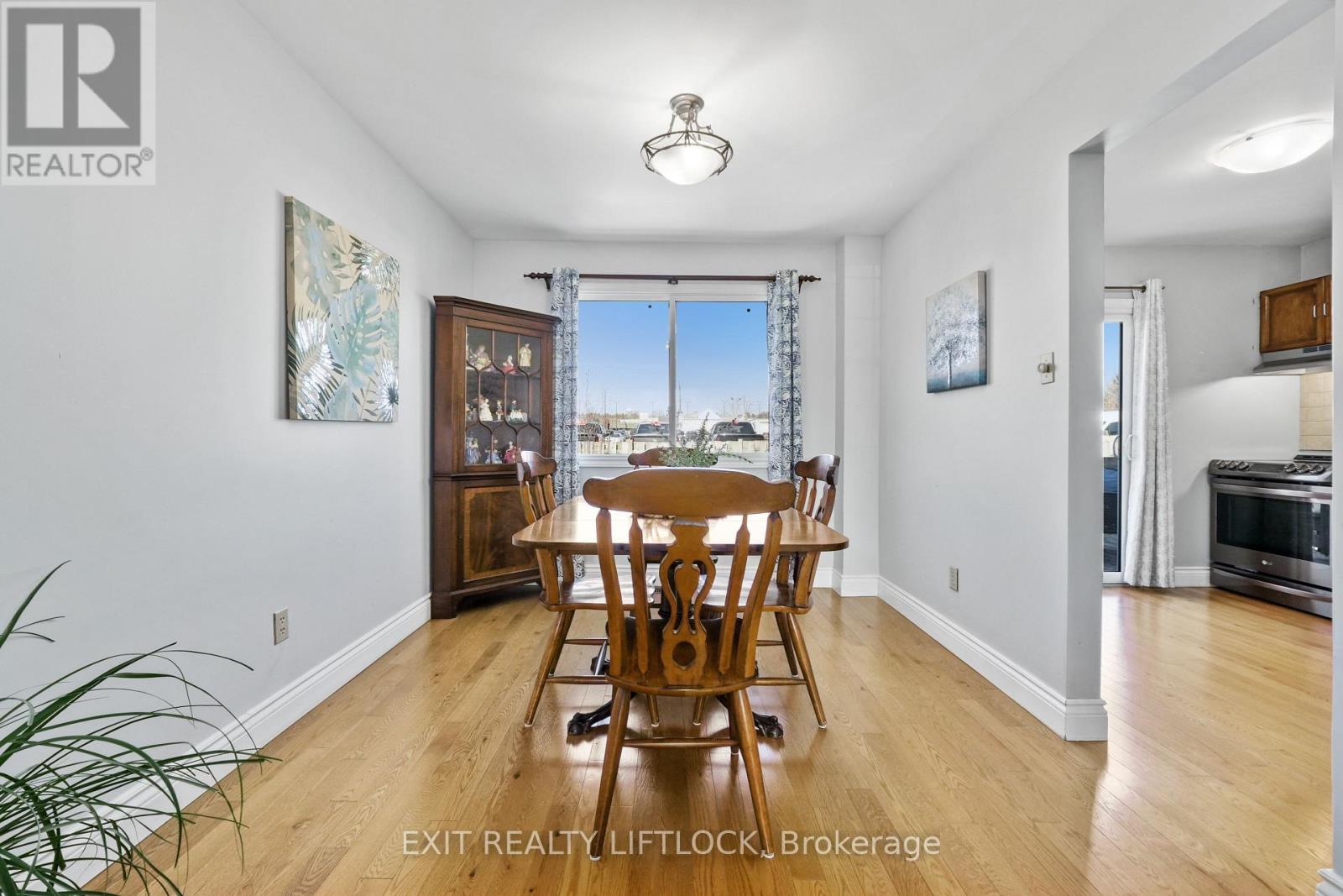 1243 Huntington Circle, Peterborough, Ontario  K9K 2B4 - Photo 9 - X12978190