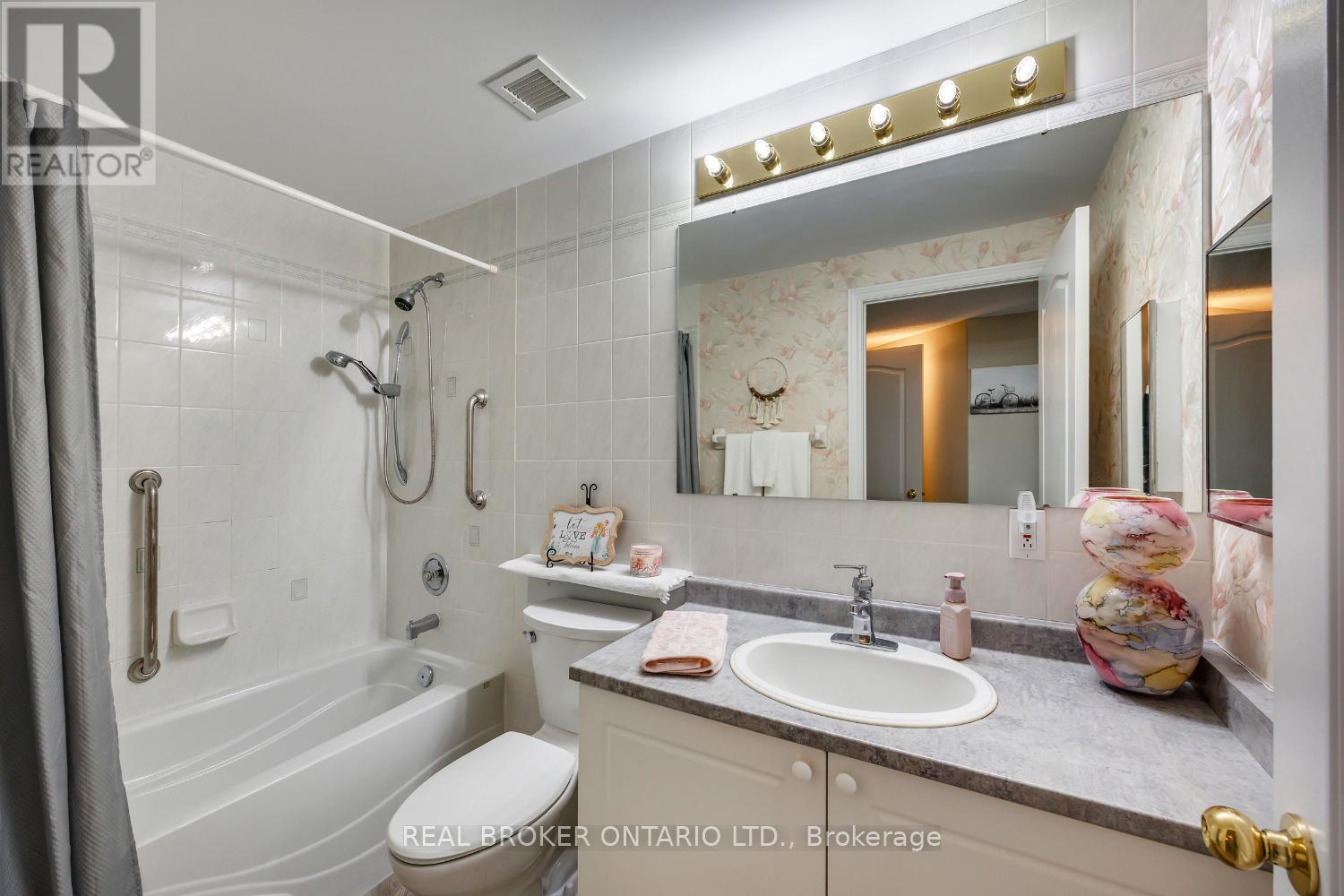 401 - 51 Rivermill Boulevard, Kawartha Lakes, Ontario  K9V 6E8 - Photo 21 - X12978196