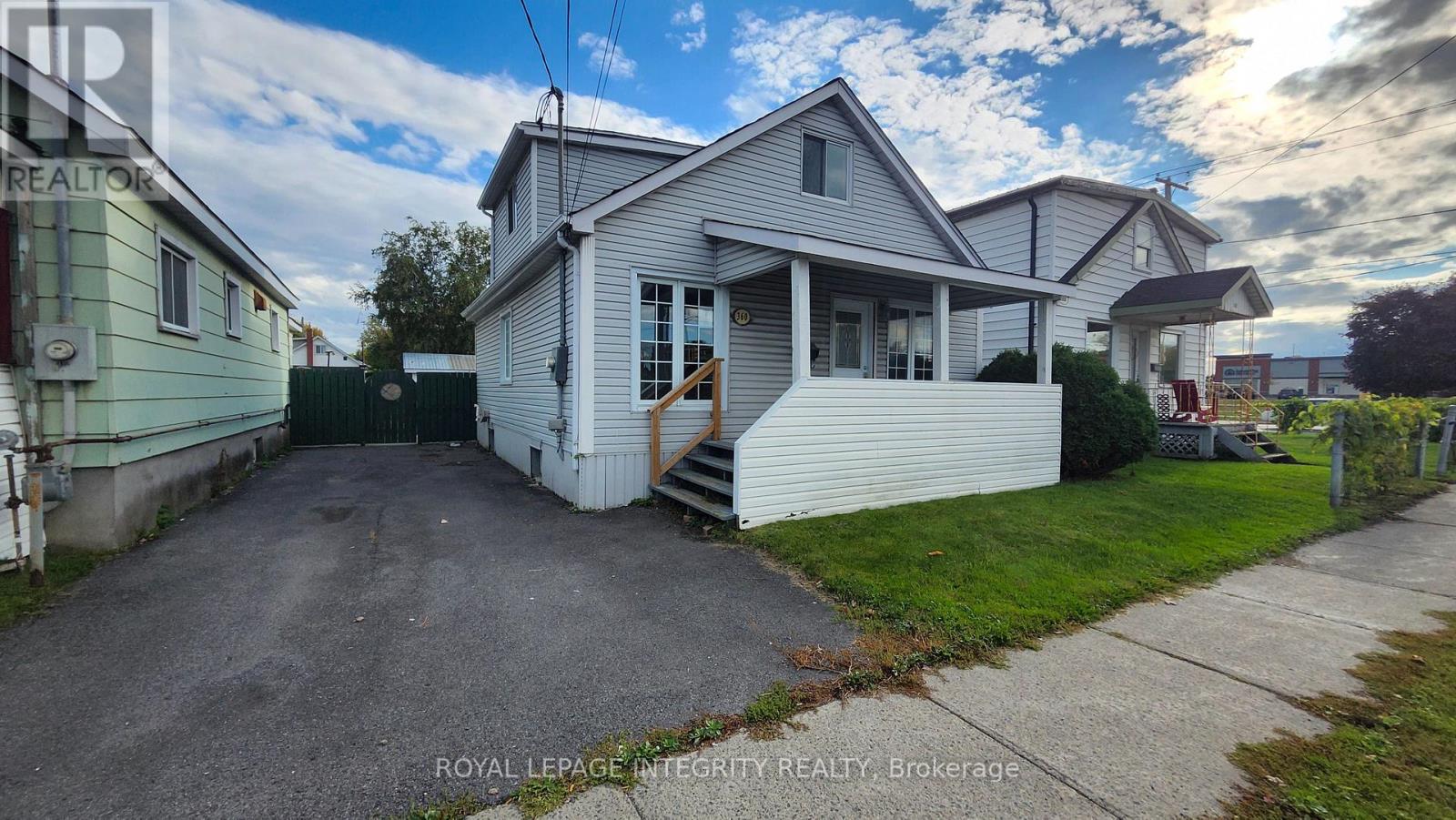 360 Ninth Street W, Cornwall, Ontario  K6J 3A7 - Photo 1 - X12978254