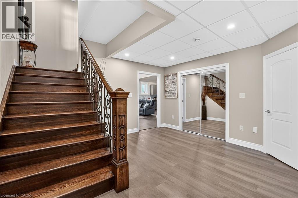 5499 Attema Crescent, West Lincoln, Ontario  L0R 1Y0 - Photo 29 - 40817753