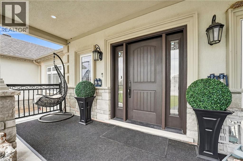 5499 Attema Crescent, West Lincoln, Ontario  L0R 1Y0 - Photo 4 - 40817753