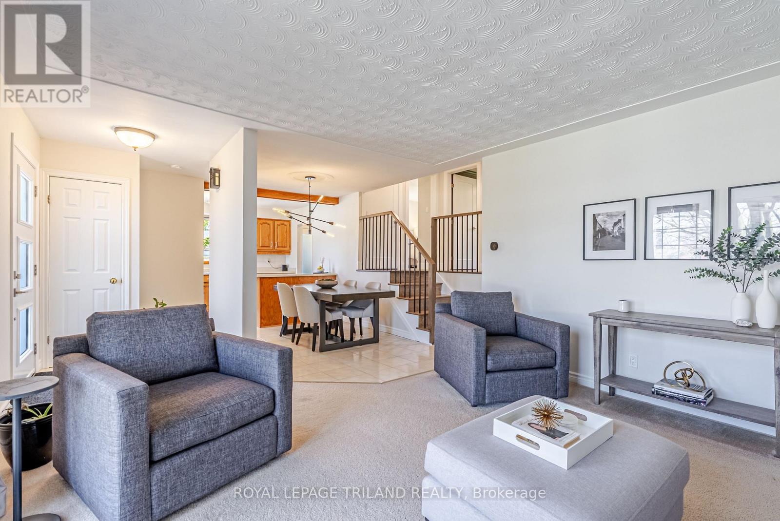 183 Canterbury Drive, Thames Centre, Ontario N0L 1G3 - Photo 11 - X12978038