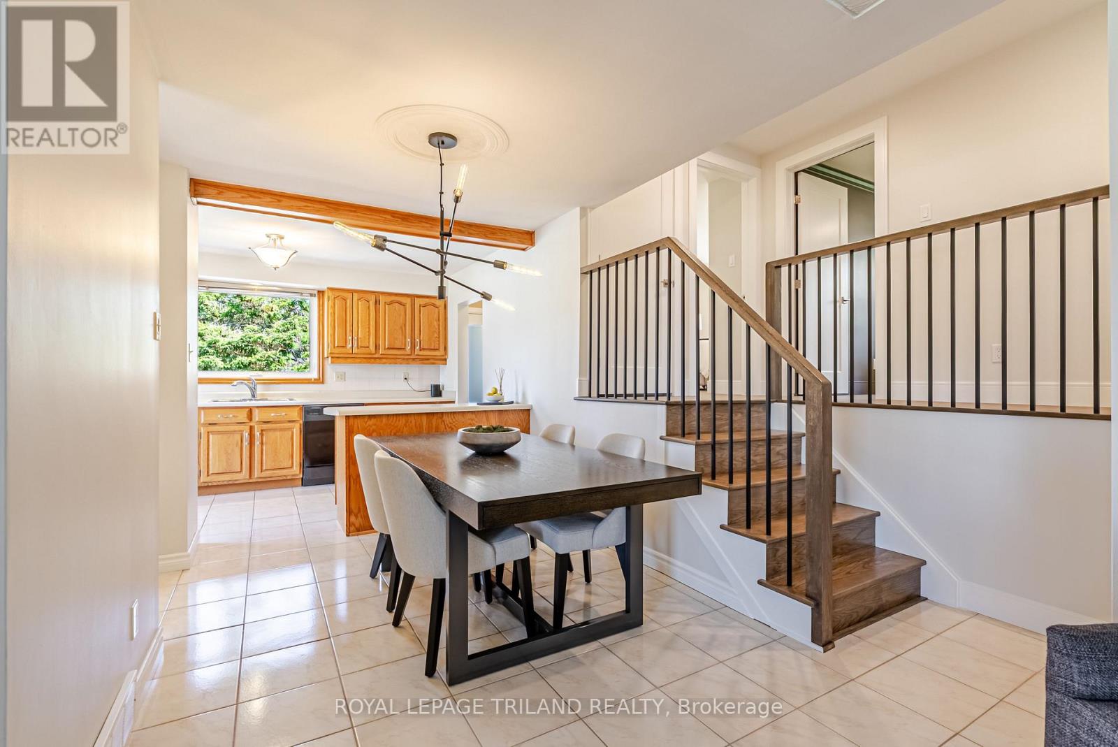 183 Canterbury Drive, Thames Centre, Ontario N0L 1G3 - Photo 13 - X12978038